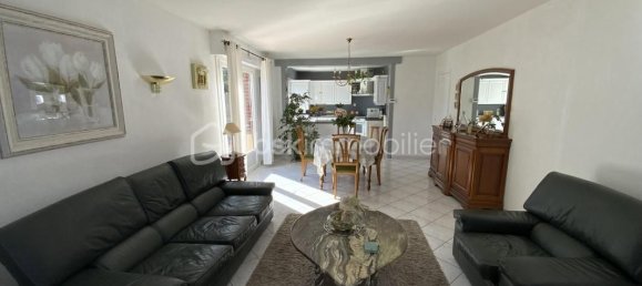 3 bedrooms House in La Bassee, France No. 363024 5