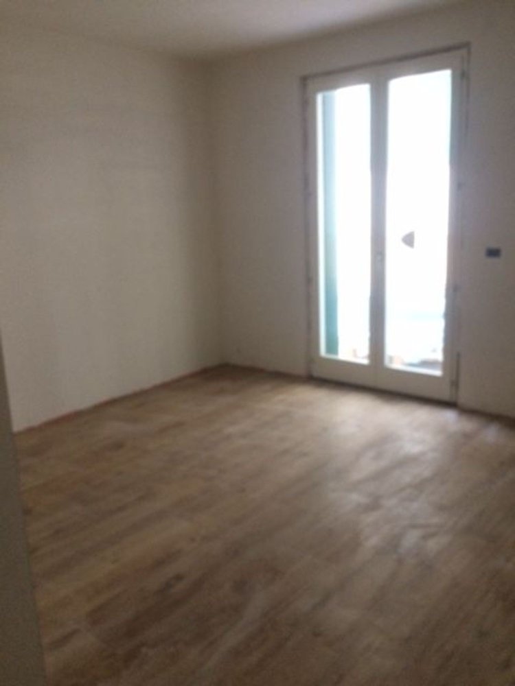 Apartamento de 2 dormitorios en Arezzo, Italy No. 340827