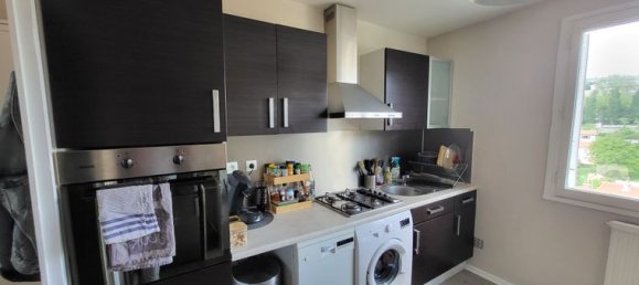 Квартира с 2 спальнями в Сент-Этьен, Франция № 307610 6