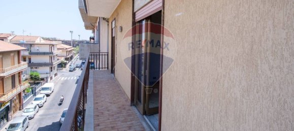 3 bedrooms Apartment in Misterbianco, Italy No. 307318 2