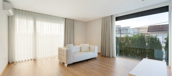 7 bedrooms House in Pacos de Ferreira, Portugal No. 118619 16