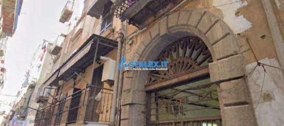 Studio in Naples, Italy No. 224061 5