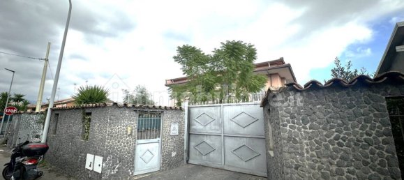 4 Schlafzimmer Villa in Mascalucia, Italy, Nr. 107953 50