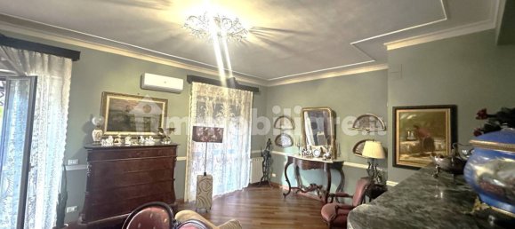 4 Schlafzimmer Villa in Mascalucia, Italy, Nr. 107953 8