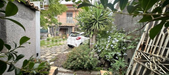 4 Schlafzimmer Villa in Mascalucia, Italy, Nr. 107953 3