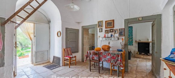 3 Schlafzimmer Villa in Martina Franca, Italy, Nr. 133165 5