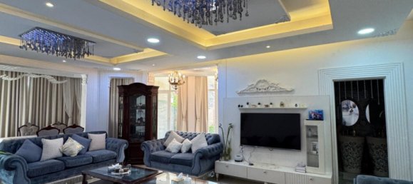 9 bedrooms Villa in Bawshar, Oman No. 1558 3