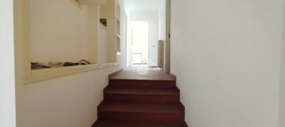 4-Zimmer Wohnung in Cervaro, Italy, Nr. 227640 9