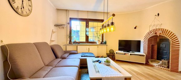 191m² Building in Kronach, Germany No. 260077 2