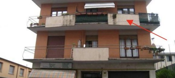 2 rooms Apartment in Varese, Italy No. 99374 2