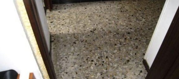 2 rooms Apartment in Varese, Italy No. 99374 10