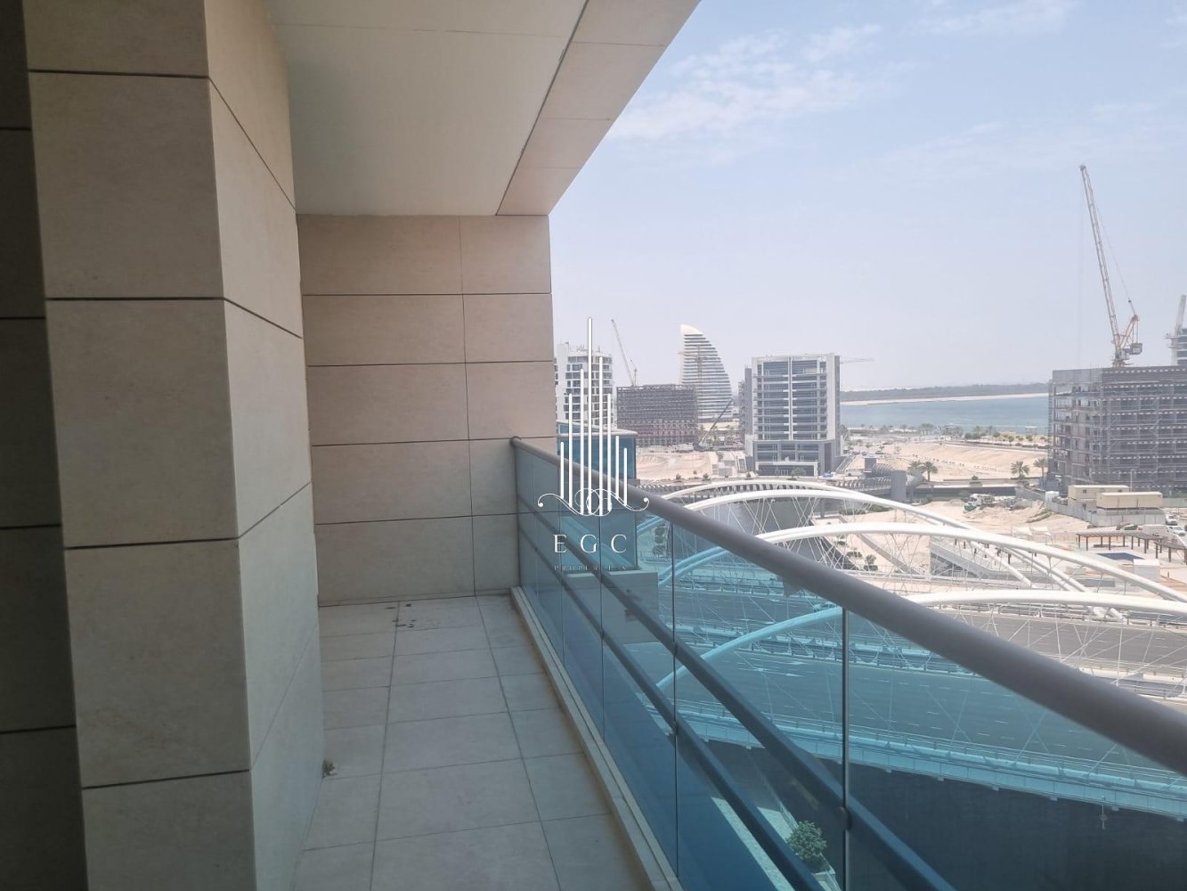 4 bedrooms Penthouse in Al Raha Beach, UAE No. 26271