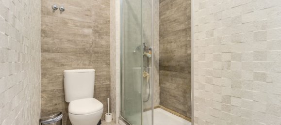 3 bedrooms Apartment in Lisbon, Portugal No. 11070 16