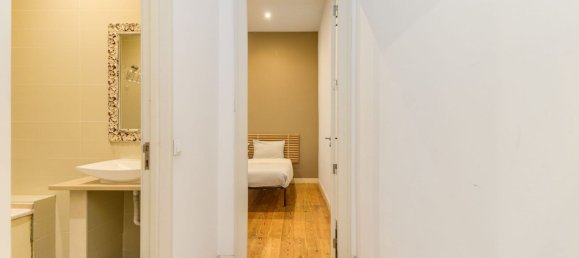 3 bedrooms Apartment in Lisbon, Portugal No. 11070 7