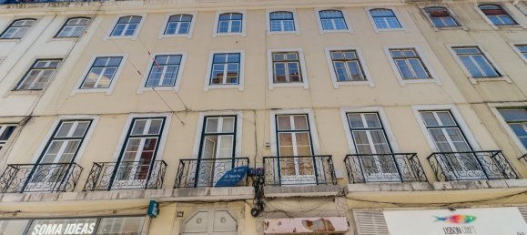 3 bedrooms Apartment in Lisbon, Portugal No. 11070 18
