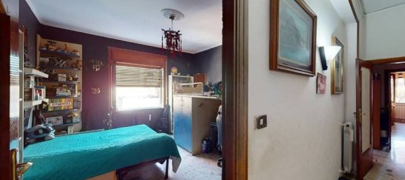 4 rooms Apartment in San Giorgio a Cremano, Italy No. 17742 29