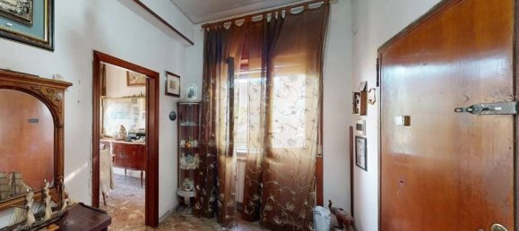 4 rooms Apartment in San Giorgio a Cremano, Italy No. 17742 18