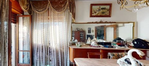 4 rooms Apartment in San Giorgio a Cremano, Italy No. 17742 21