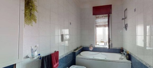 4 rooms Apartment in San Giorgio a Cremano, Italy No. 17742 36