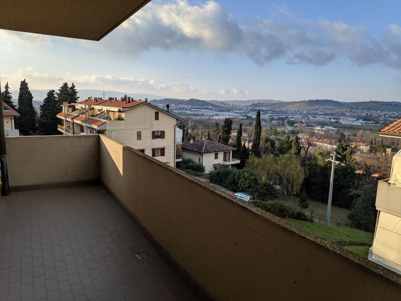 2 غرف نوم شقة في Montelabbate, Italy رقم 372808