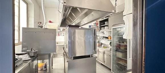 358m² Commercial property in Turin, Italy No. 378370 7