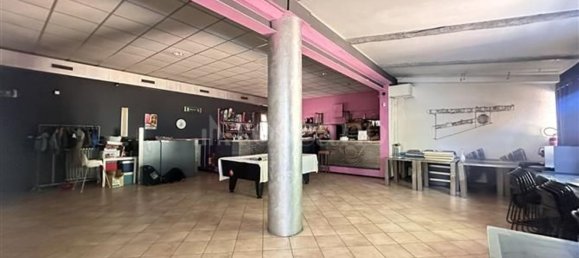 358m² Commercial property in Turin, Italy No. 378370 2