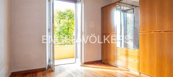 3 bedrooms Apartment in Rome, Italy No. 68725 3