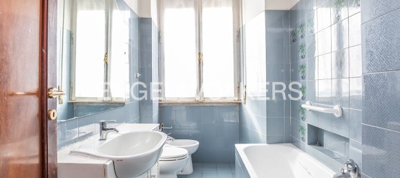 3 bedrooms Apartment in Rome, Italy No. 68725 14