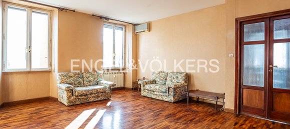 3 bedrooms Apartment in Rome, Italy No. 68725 2