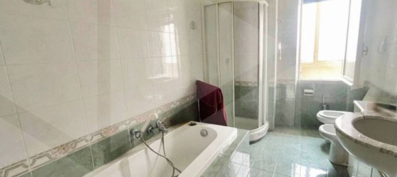 Apartamento de 4 divisões em Rome, Italy N.º 34271 15