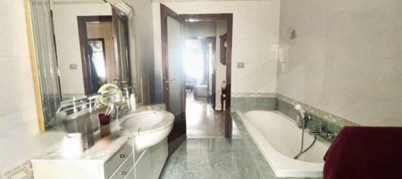 Apartamento de 4 divisões em Rome, Italy N.º 34271 16