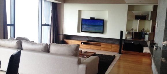 3 bedrooms Condo in Bangkok, Thailand No. 7404 2