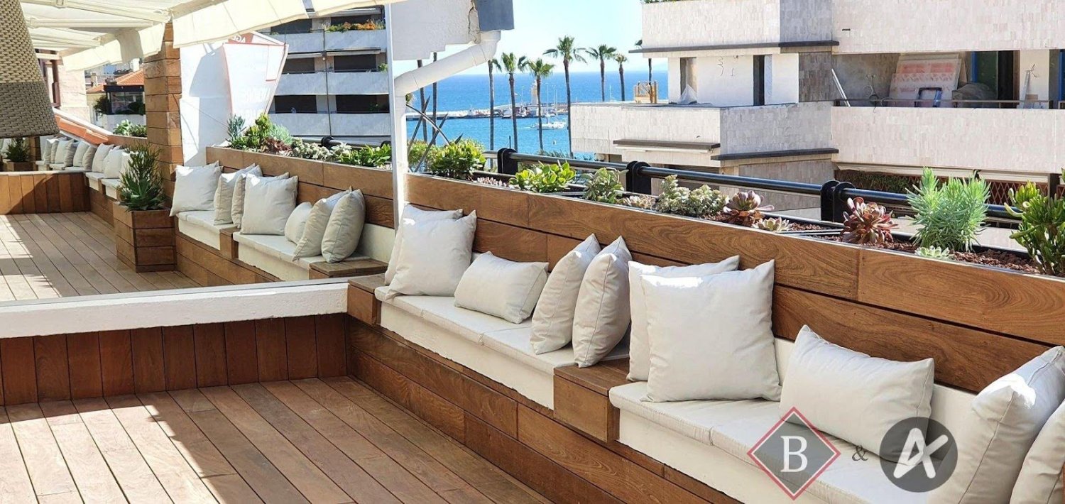 2 bedrooms Apartment in Cannes, France No. 245841