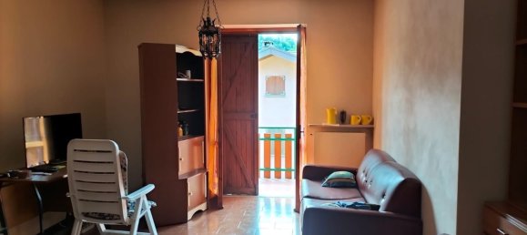 3-salle Appartement à Algua, Italy No. 285183 5