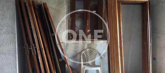 8 bedrooms House in Avezzano, Italy No. 343022 4