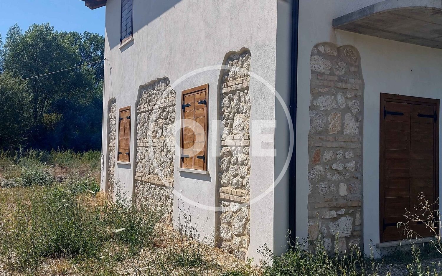 8 bedrooms House in Avezzano, Italy No. 343022