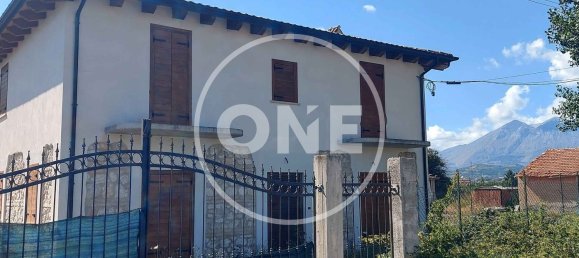 8 bedrooms House in Avezzano, Italy No. 343022 16