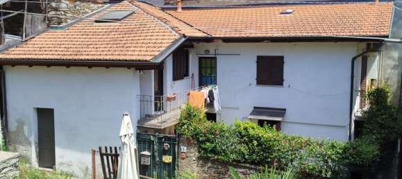 2 bedrooms House in Vignone, Italy No. 365196 10
