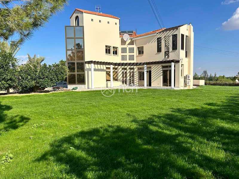 4 Schlafzimmer Gewerbliche Immobilie in Latsia, Cyprus, Nr. 16367