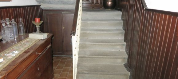 8 rooms House in Comano, Italy No. 92938 7