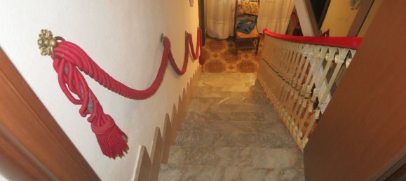 8 rooms House in Comano, Italy No. 92938 8