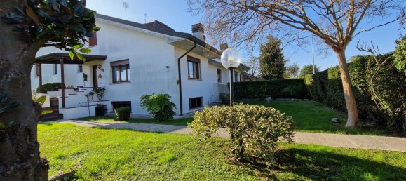 9-salle Villa à Legnaro, Italy No. 12856 3