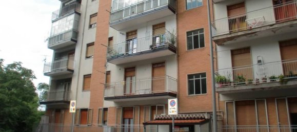 3 rooms Apartment in Potenza, Italy No. 156975 9