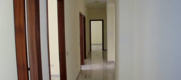 3 rooms Apartment in Potenza, Italy No. 156975 2