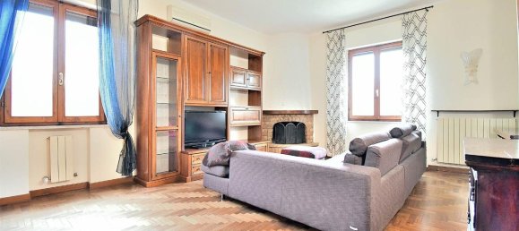 5غرفة شقة في Siena, Italy رقم 40856 2