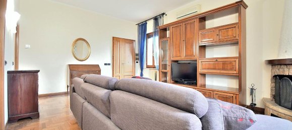 5غرفة شقة في Siena, Italy رقم 40856 3