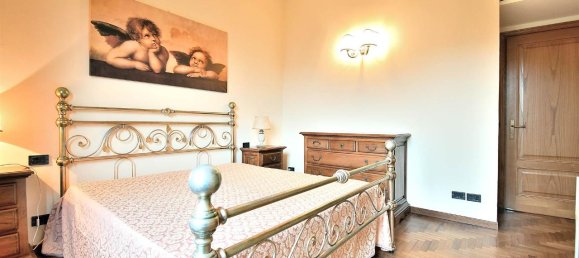 5غرفة شقة في Siena, Italy رقم 40856 16