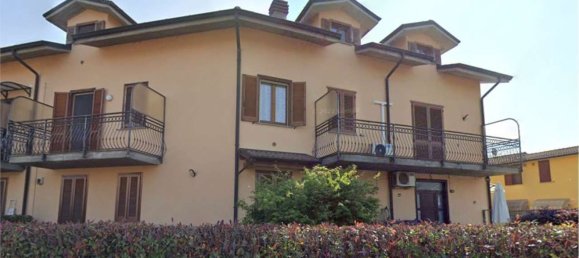 4غرفة شقة في Borghetto Lodigiano, Italy رقم 286797 3