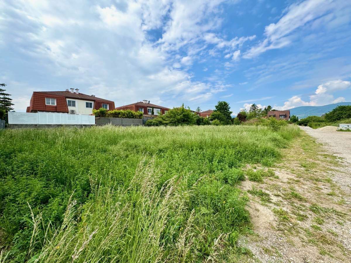  Land in Guntramsdorf, Austria No. 201408