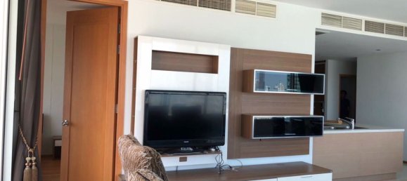 3 bedrooms Condo in Sathon, Thailand No. 10073 2